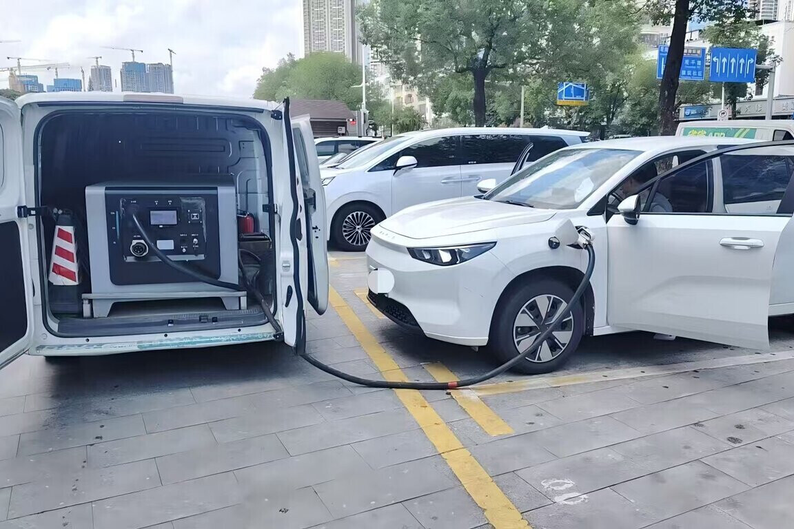 移动充电 · 苏州商业区地面停车场